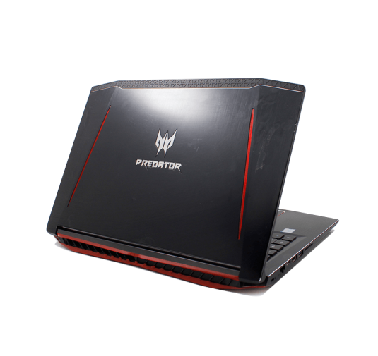 Pc Portable Occasion Acer Predator Helios G3-572, i7, 8Go, 15.6" FHD